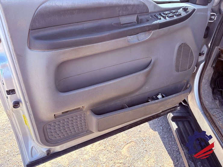 2006-ford-f550-xlt-sd-image-75