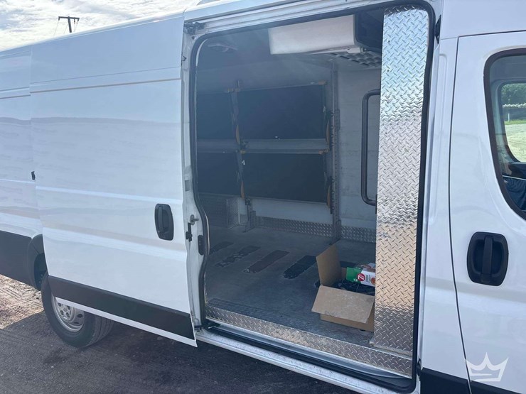2022-ram-promaster-3500-image-18