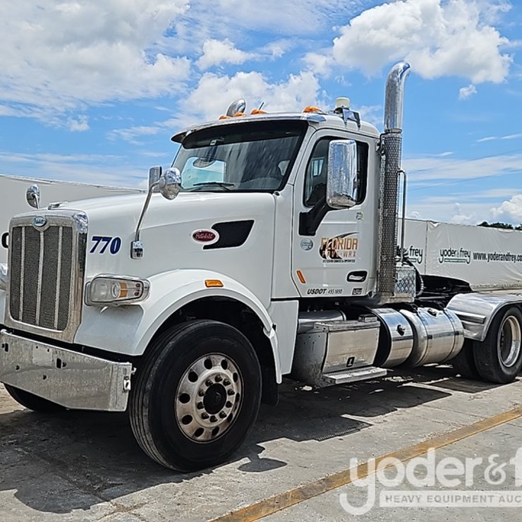 2018 PETERBILT 567