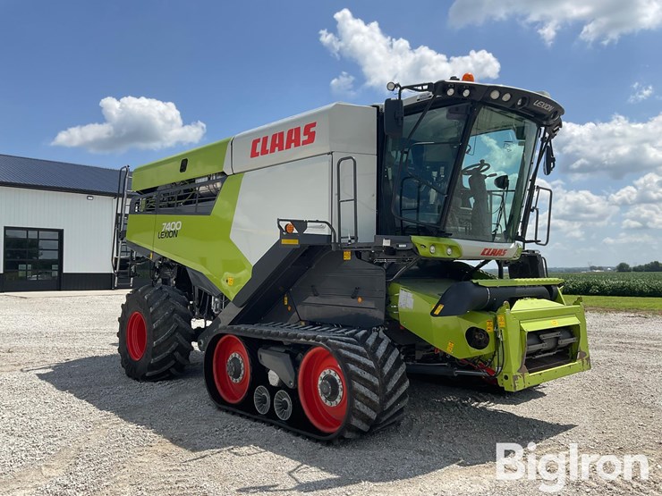 2021-claas-lexion-7400-image-3