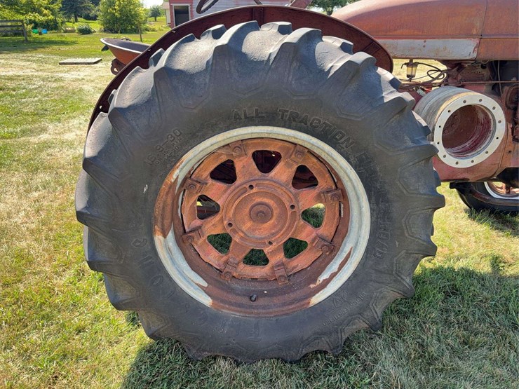 mccormick-deering-super-w-9-image-32