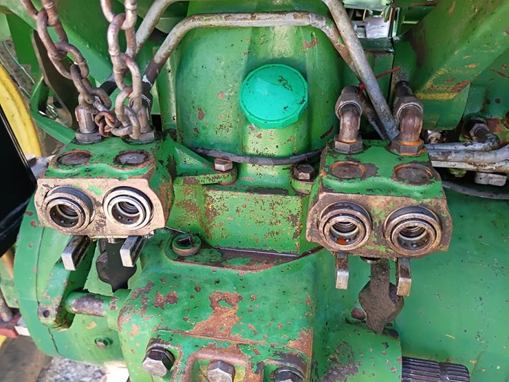 john-deere-2940-image-42