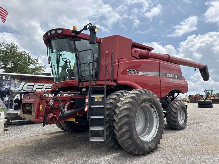 case-ih-7230-image-1