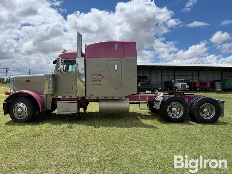 2000-peterbilt-379-image-8