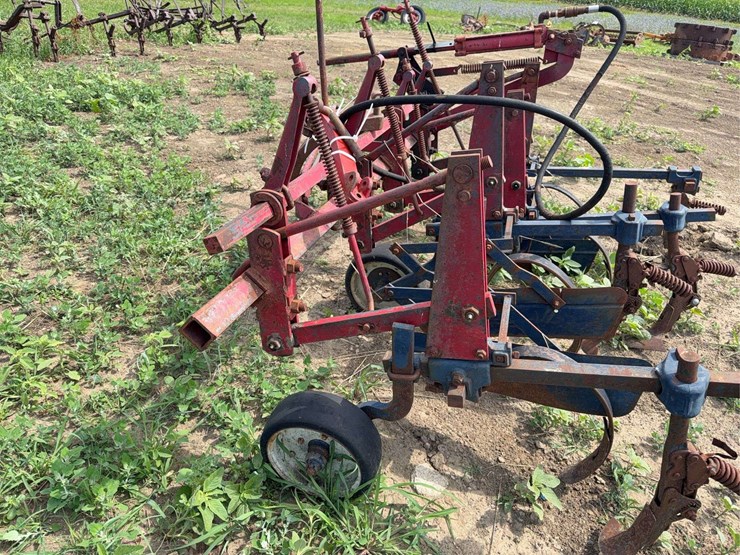 international-harvester-34-461-fast-hitch-mounted-cultivator-image-13