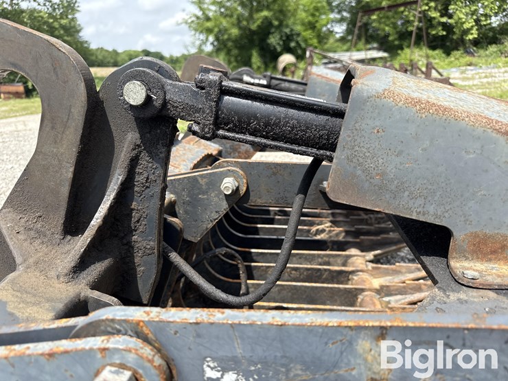 john-deere-72-image-12