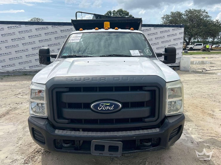 2015-ford-f350-image-31