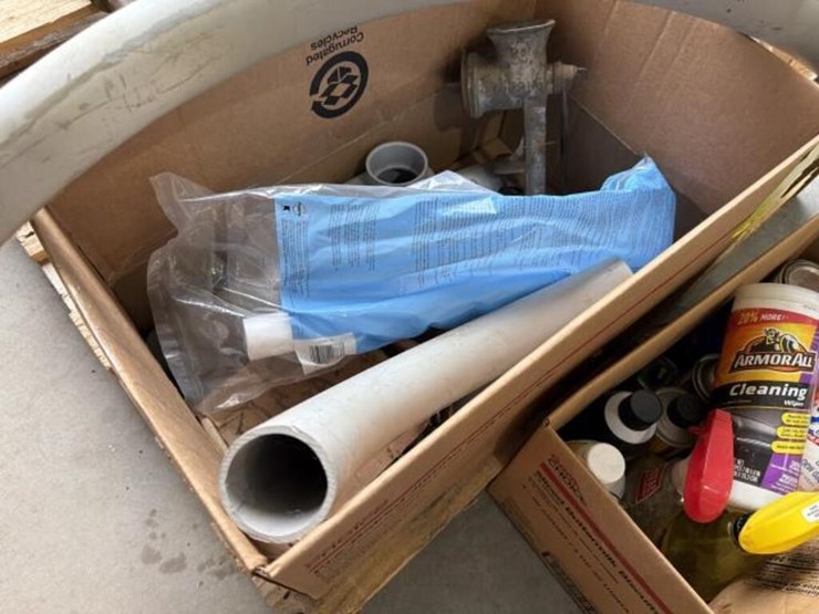 miscellaneous-conduit-parts,-washers,-plumbing-image-2