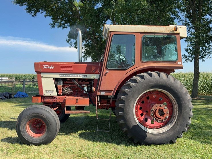 farmall-1566-turbo-image-2