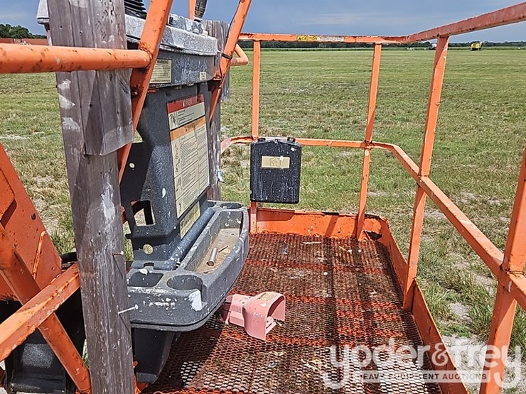 jlg-460sj-image-17