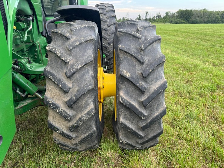john-deere-8345r-image-22