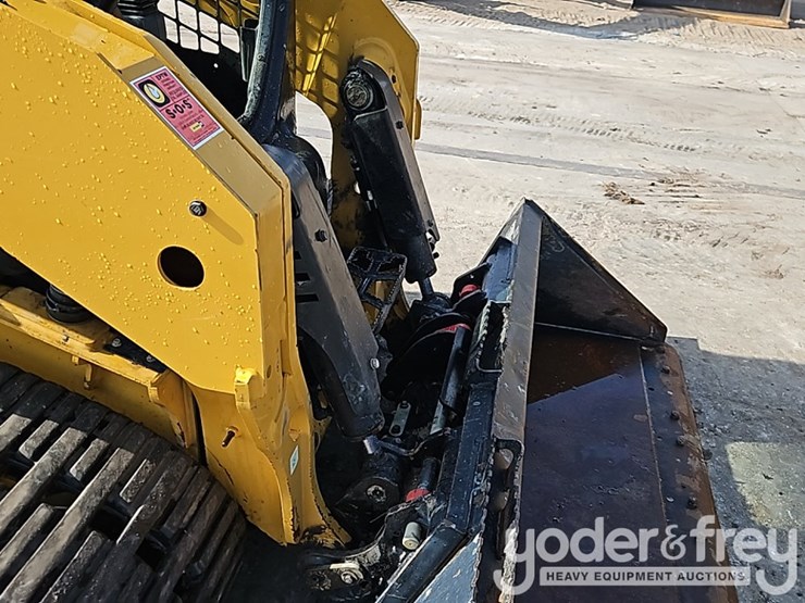 2025-caterpillar-255-image-12