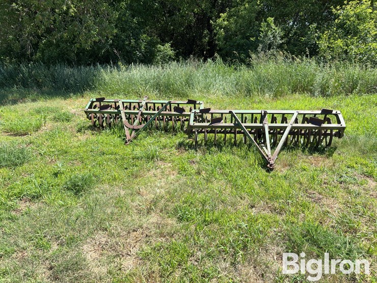 john-deere-7-image-2