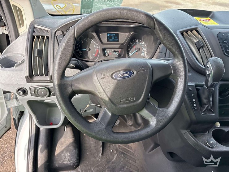 2018-ford-transit-image-14