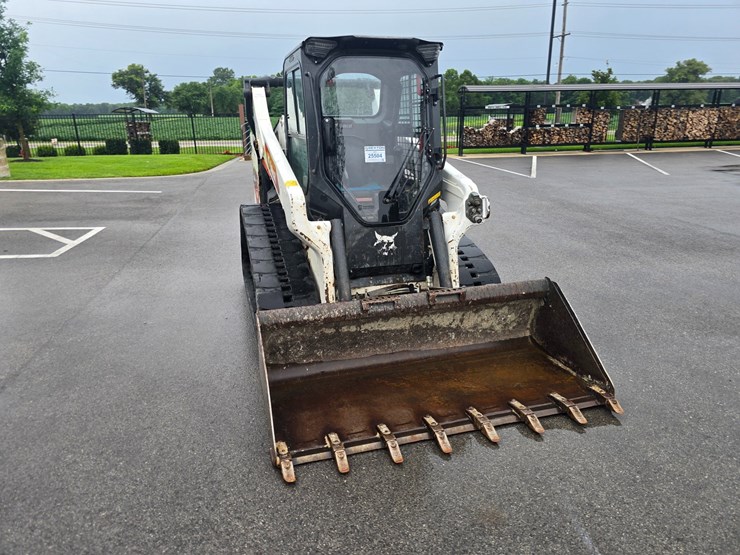 2021-bobcat-t64-image-18