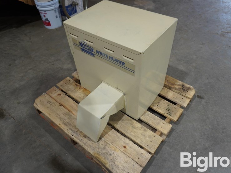 lb-white-377e-natural-gas-heater-image-1