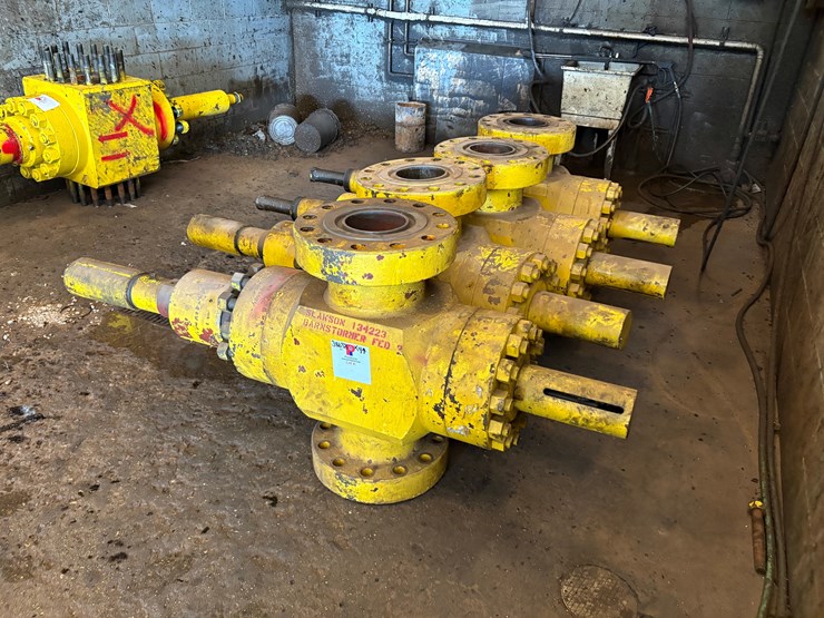 (4x$)-7-1/16”-10k-frac-valves,-field-ready-image-1