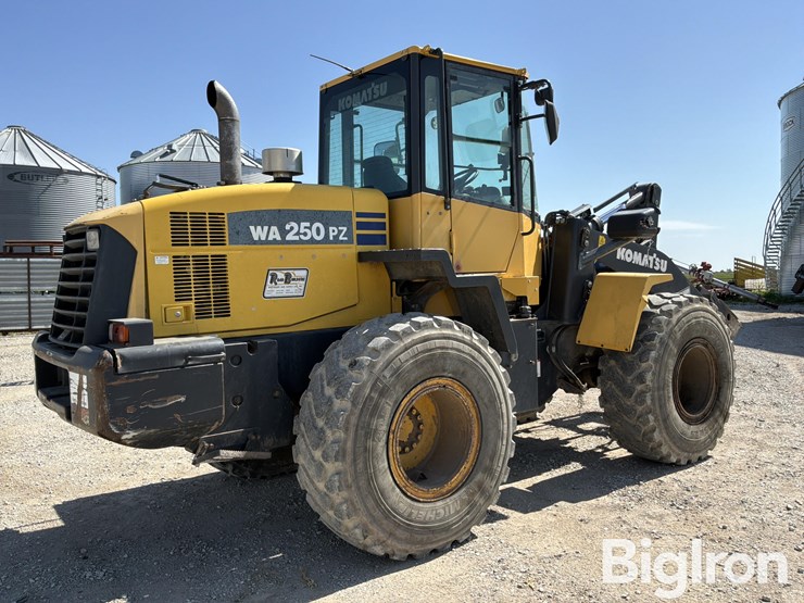 2011-komatsu-wa250pz-6-image-5