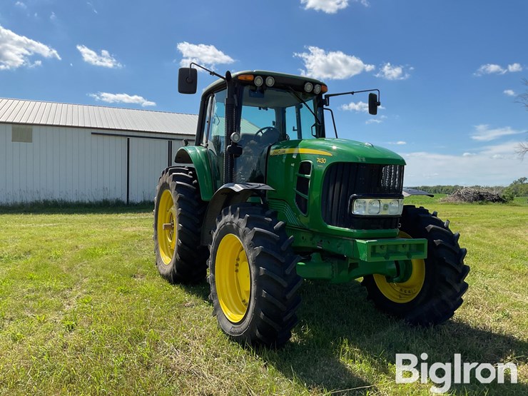 2010-john-deere-7430-image-3