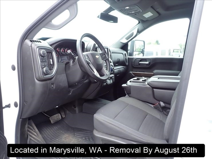2023-chevrolet-2500-image-8