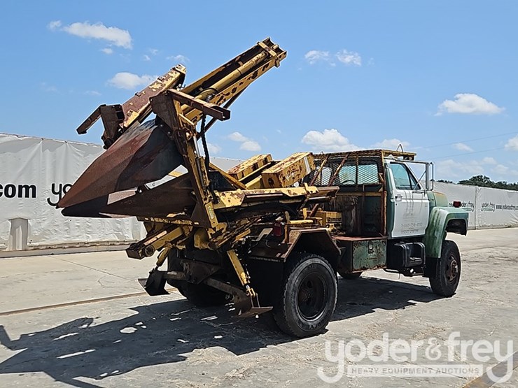 1987-ford-f700-image-5