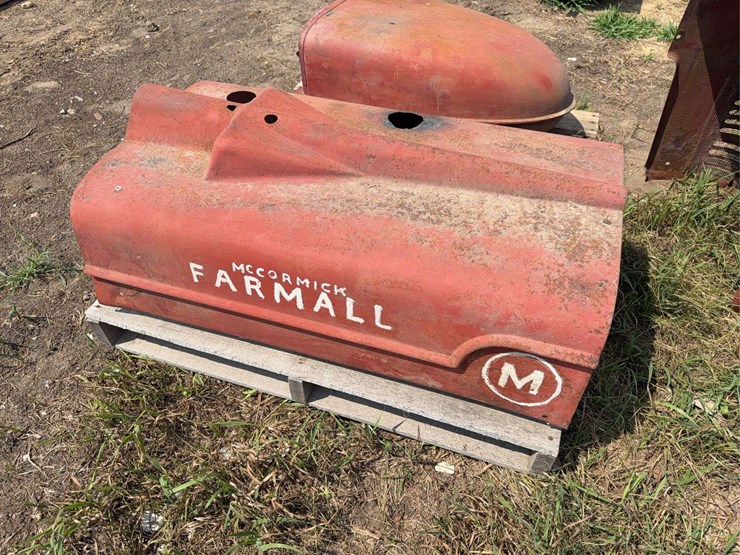 farmall-m-sheet-metal-image-5