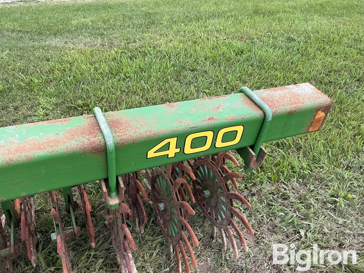 john-deere-400-image-17