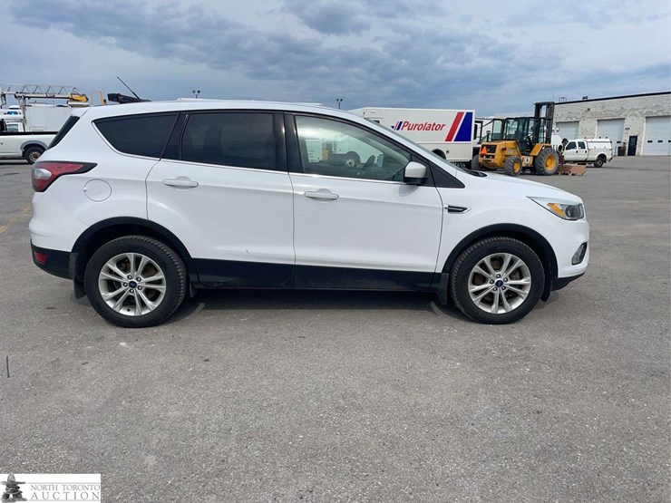 2017-ford-escape-image-4