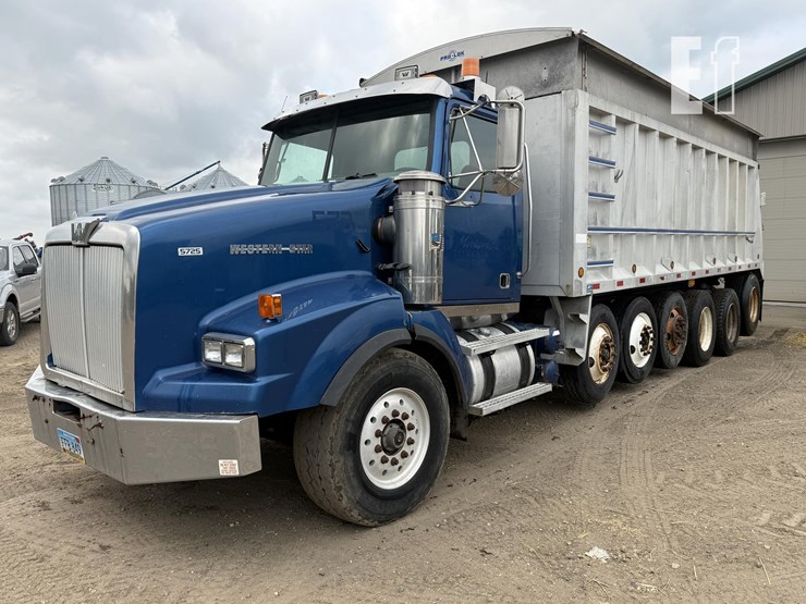2001-western-star-4900-image-23