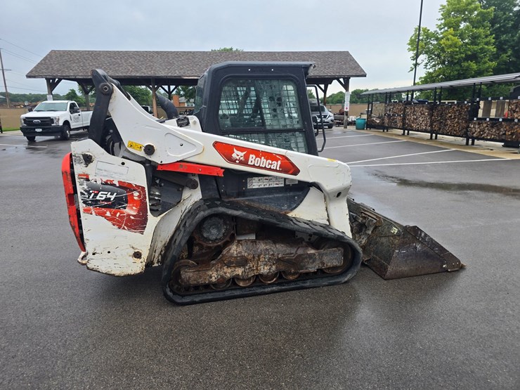 2021-bobcat-t64-image-13