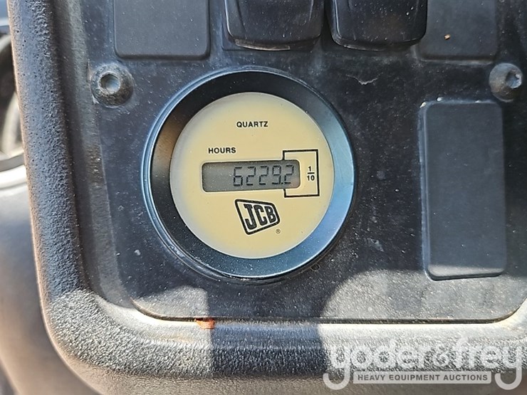 2016-jcb-510-56-image-35