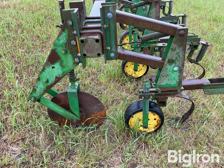 john-deere-825-image-12