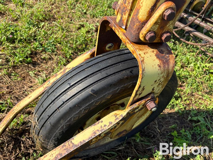 john-deere-640-image-18