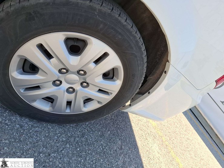 2014-dodge-grand-caravan-sxt-image-20