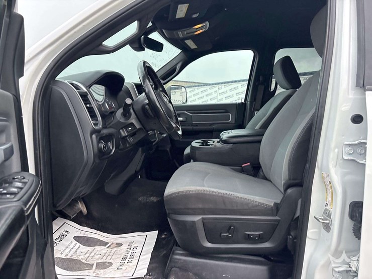2021-dodge-2500-image-12