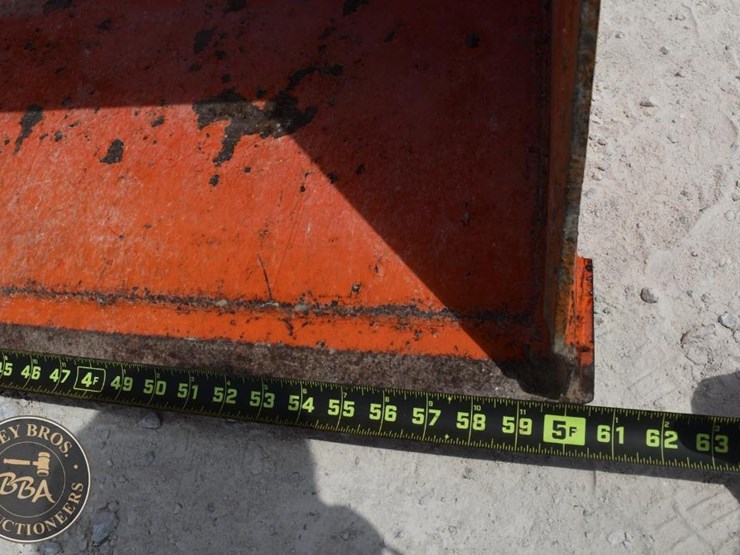 2013-kubota-b3000hsd-image-24