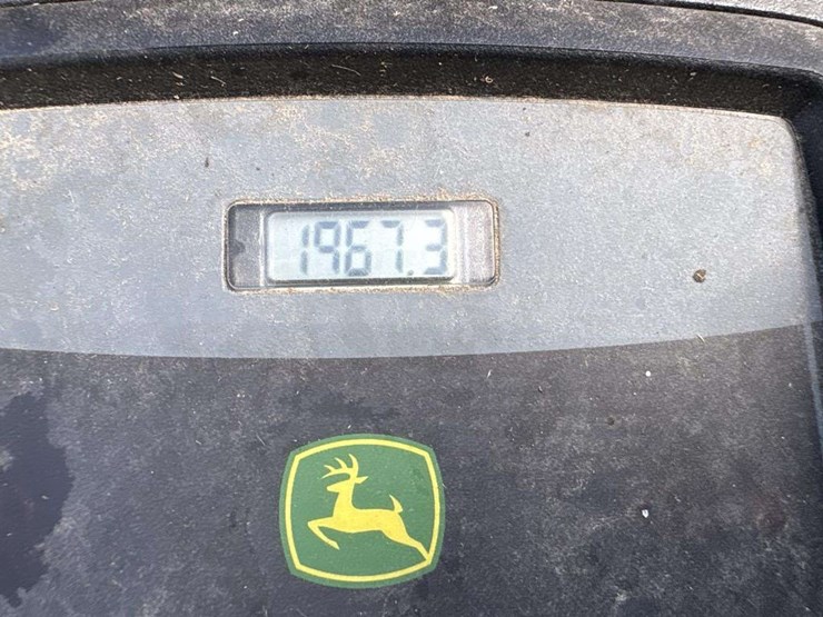 john-deere-x300-image-11