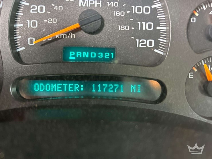2003-chevrolet-silverado-3500-image-9