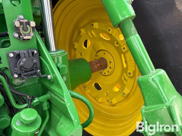 2025-john-deere-8r-250-image-20
