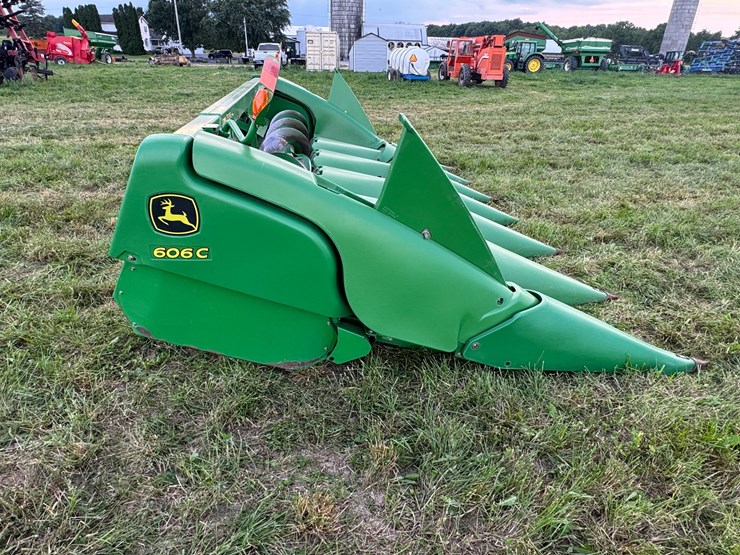 john-deere-606c-image-7
