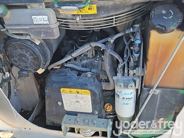 2021-bobcat-t64-image-24