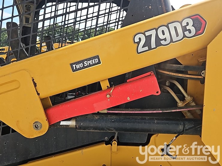 2022-caterpillar-279d3-image-19