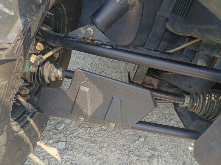 2014-polaris-ranger-crew-image-48