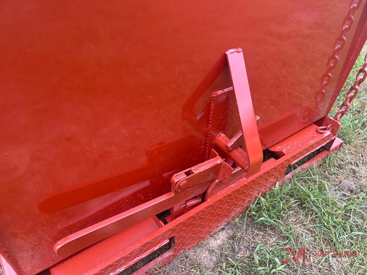 new-2yd-self-dumping-hopper-image-11