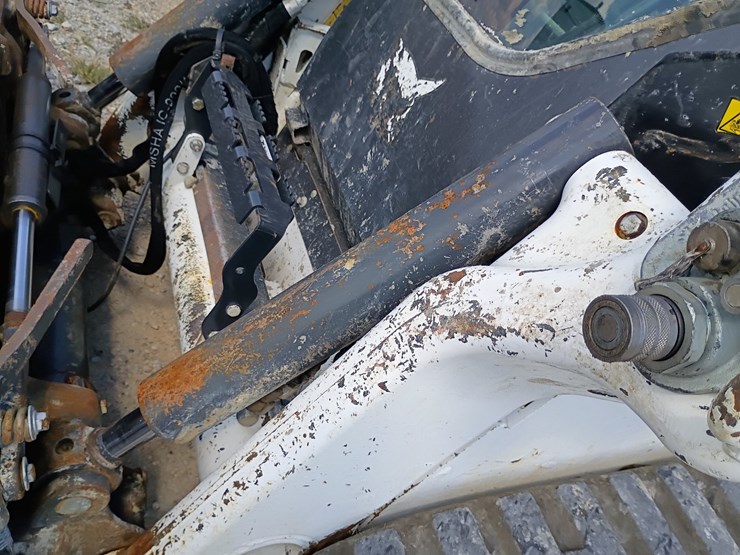 2022-bobcat-t66-image-70