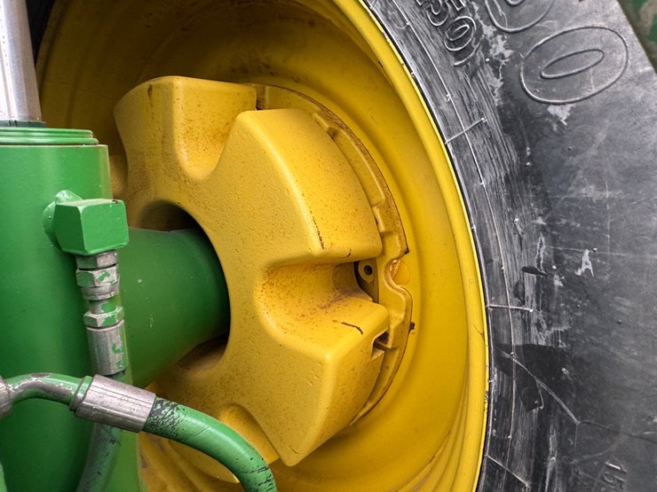 john-deere-8345r-image-41