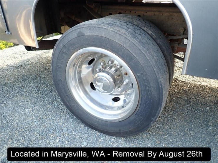 2006-ford-f550-image-12