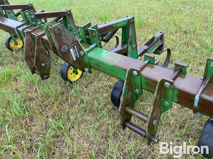 john-deere-825-image-17