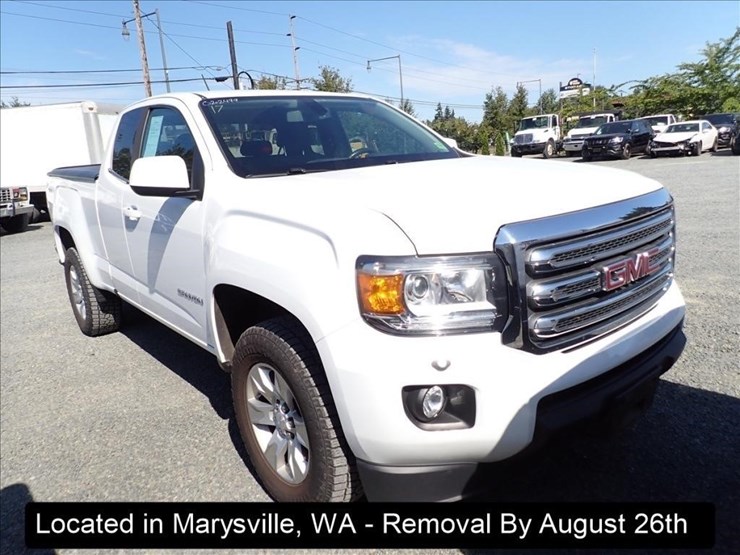 2017-gmc-canyon-image-12