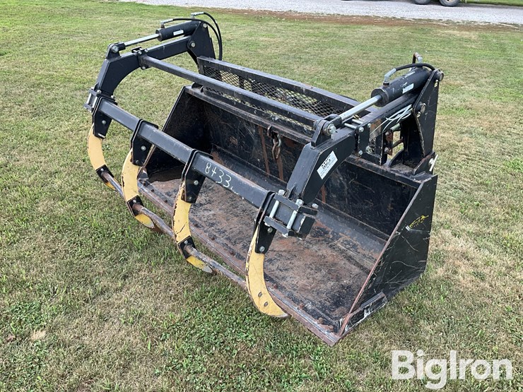 john-deere-8-image-1